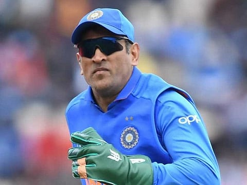 dhoni 7