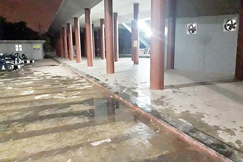 h1-Bus stand