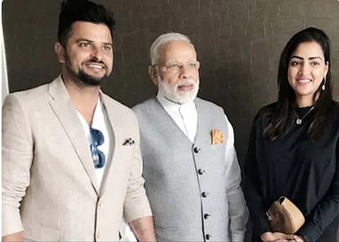 raina with modi for web