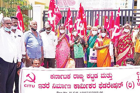 090920 Ballari Labors Protest