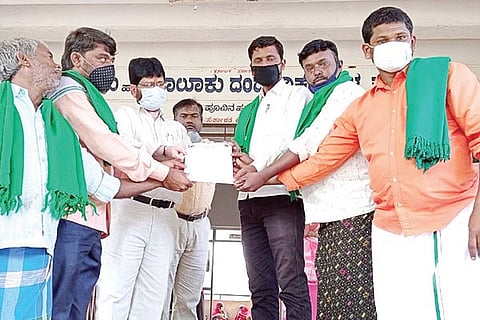 220920 Hadagali Onion Farmers Appeal
