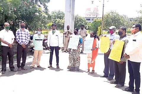 230920 Koppal Guest Lectures Protest