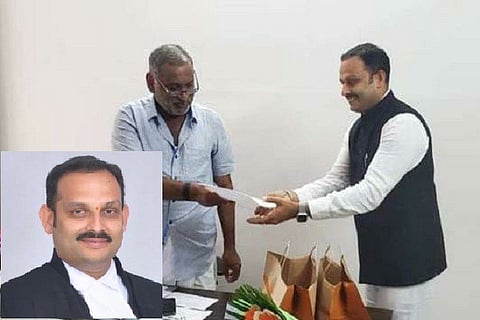 Aruna Shyama recieving order