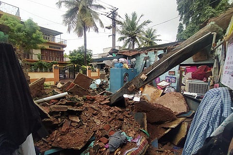 Kalaburagi house collapsed
