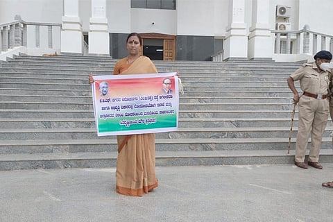 MLA Roopa protest