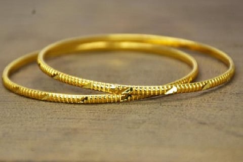 gold-bangles