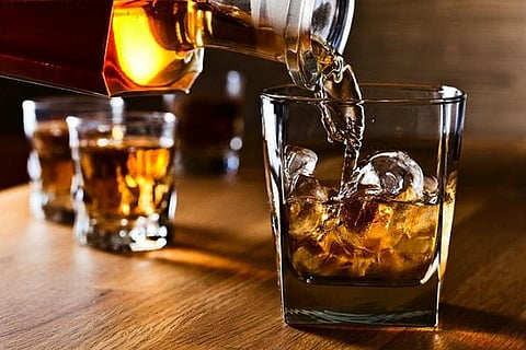 liquor bar