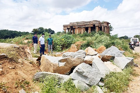 photo tgl 2(27.9.2020) tahashildar visit to manne (1)