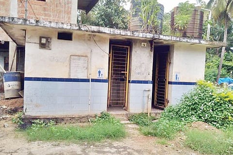 toilet