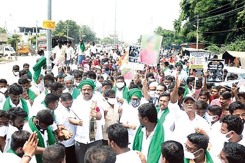021020 Sindhanuru Congress Protest