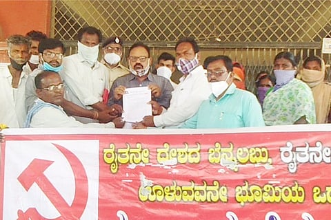 27102020 Sindhanoor KRS Protest