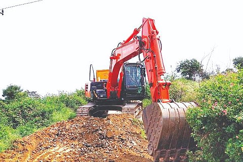 JLR ph1A Oct 29 Road Kamagari Akshepa