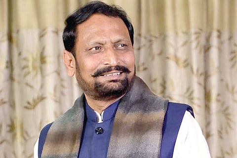 Laxman Savadi- Web