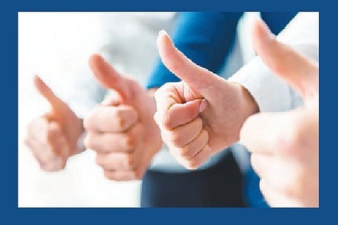 Thumps up