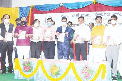 dvg sarkari nowkara oct 11