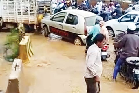 h5-NH bandh 1