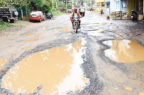 h8-Road Anand Nagar 2