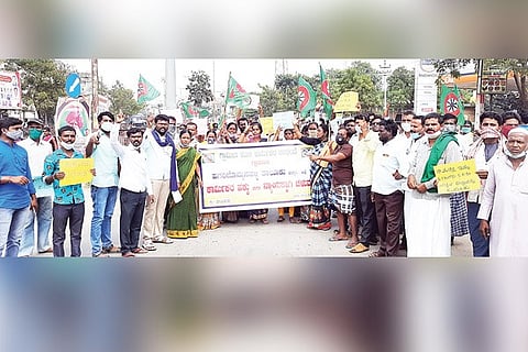 03112020 Hb halli Narega workers protest