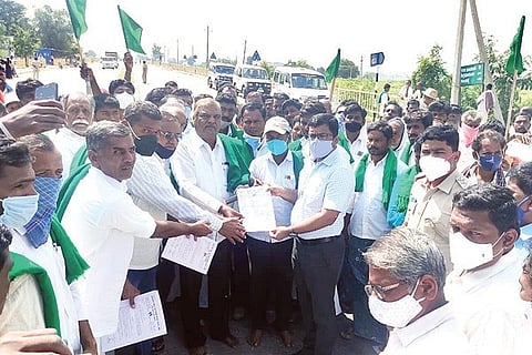 051120 Raichur Farmers Protest