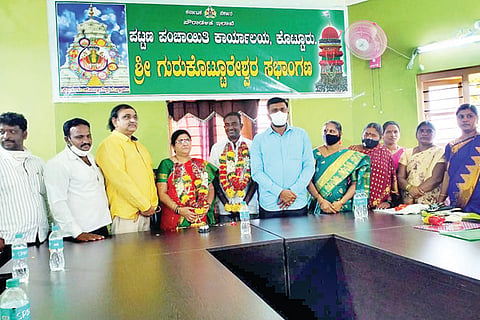 061120 Kotturu Pattana panchayat Congress Others