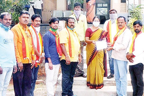 171120 HB Halli Karave Protest