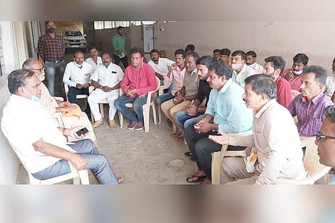 17112020 Gangavathi MLA Paranna munavali meating