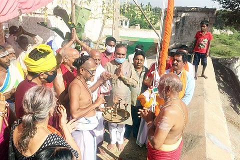 20112020 Gangavati Pushkara Lavish driving
