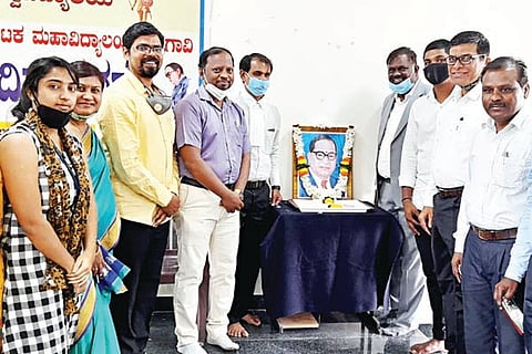 26 Jaggu 12-Web