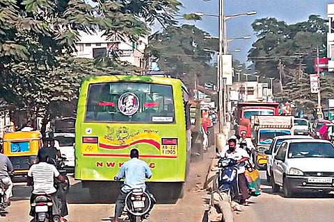 2blh1 a road Dhulu-Web