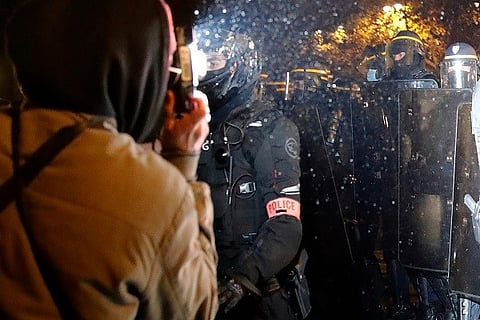 France Watching Police