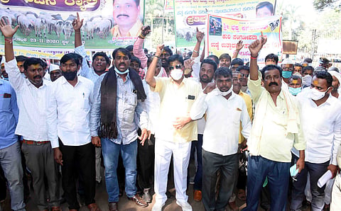 Kurigarar Protest-1