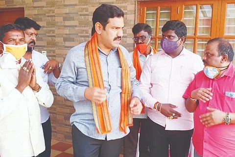 ST Reservation, Hiriyur, Upara society, BY Vijayendra, Memorandum,