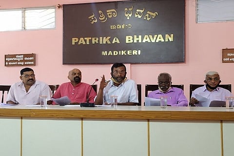 Z ELAKKI SAHAKARA
