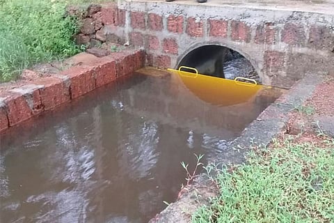 dam
