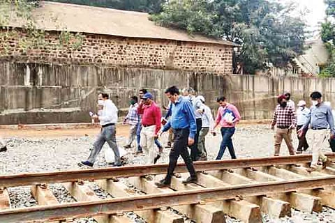 h27-Rail 1