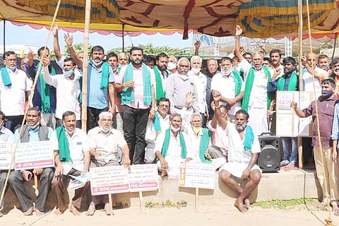 01TMK_Raitha_Protest