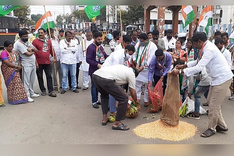 08122020 Bellary Formars protest