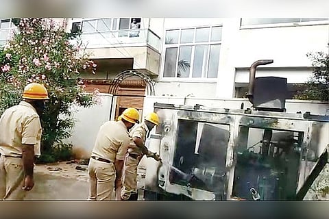 08122020 Bellary Sriramulu house Gebarate fire
