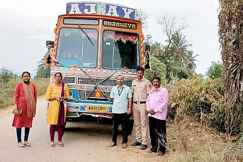 09122020 Gangavati lory seized
