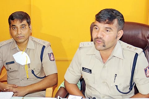 18 Nela ph 02 SP Press Meet