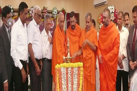 Dr.Nirmala nandanatha swamiji