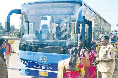 h14-Old Bus Stand 4