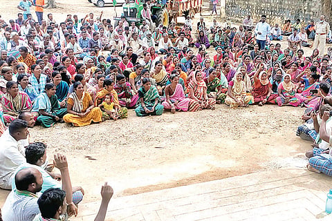 160121 Harapanahalli Khatri Workers Protest