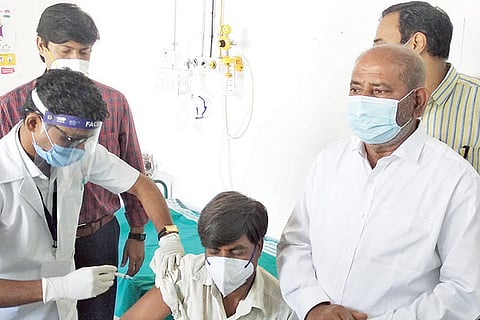 160121 Koppal Corona Vaccine First Day