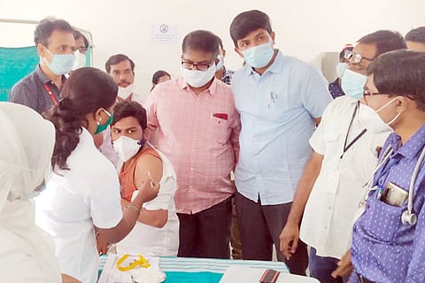 17012021 Devadurga Corona Vaccine Distribution