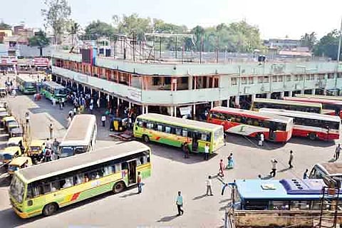 h14-Bus Stand 1