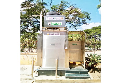 h19-E toilet 1