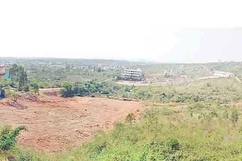 h28-Sports Ground 2