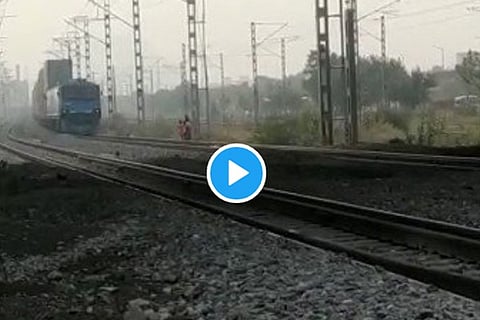 rail