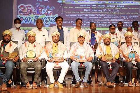 01 Nela ph 2 Silver Jublee Abhinanadane
